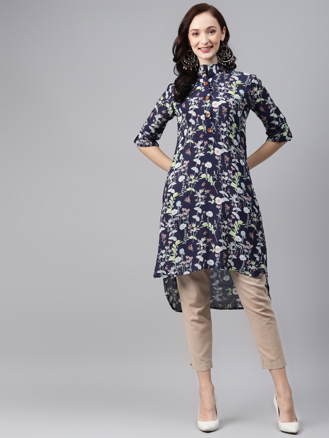

Cottinfab Women Navy Blue & Off White Floral Printed High-Low Straight Kurta