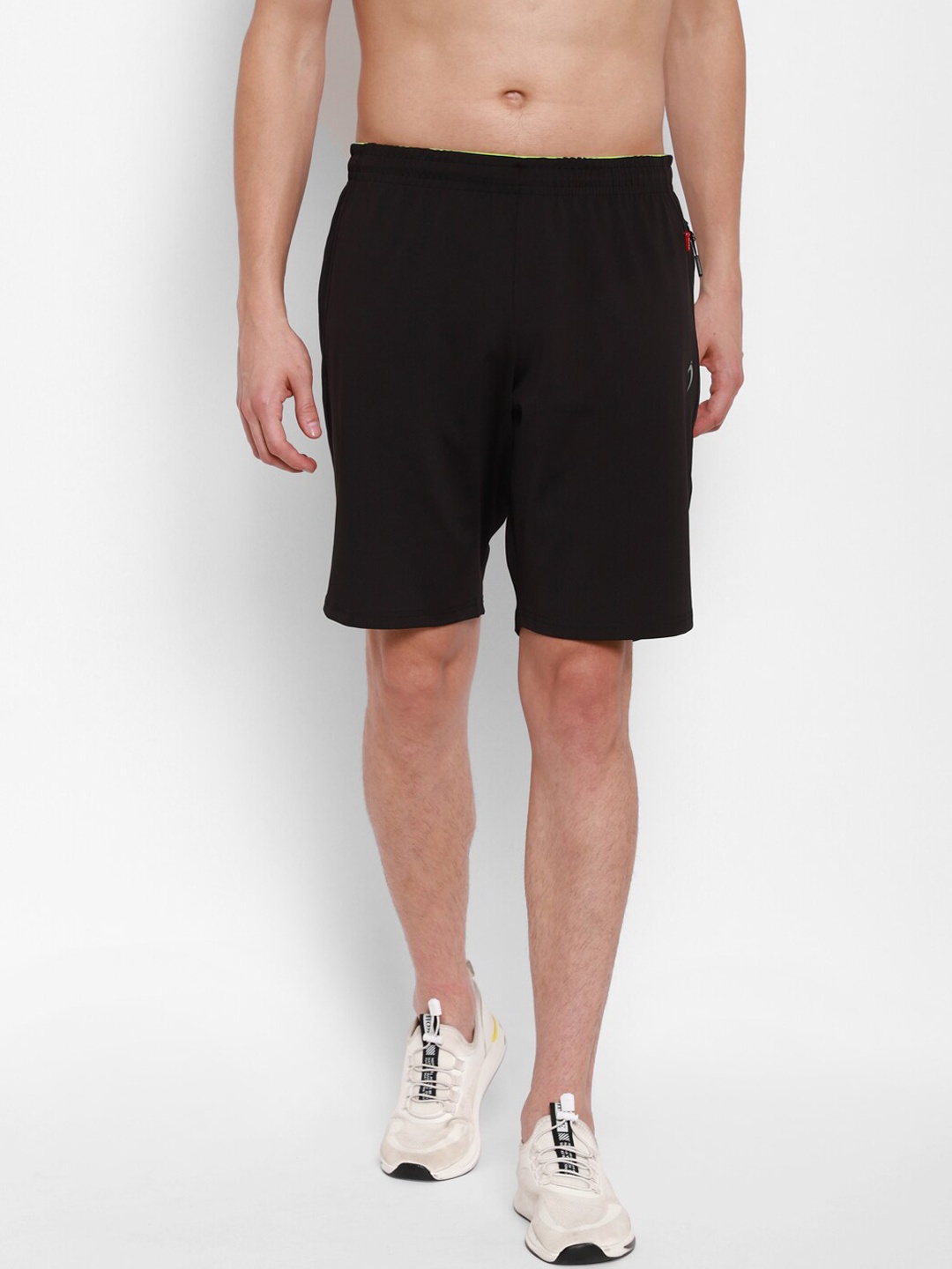 

SAPPER Men Brown Slim Fit Mid-Rise Sports Shorts