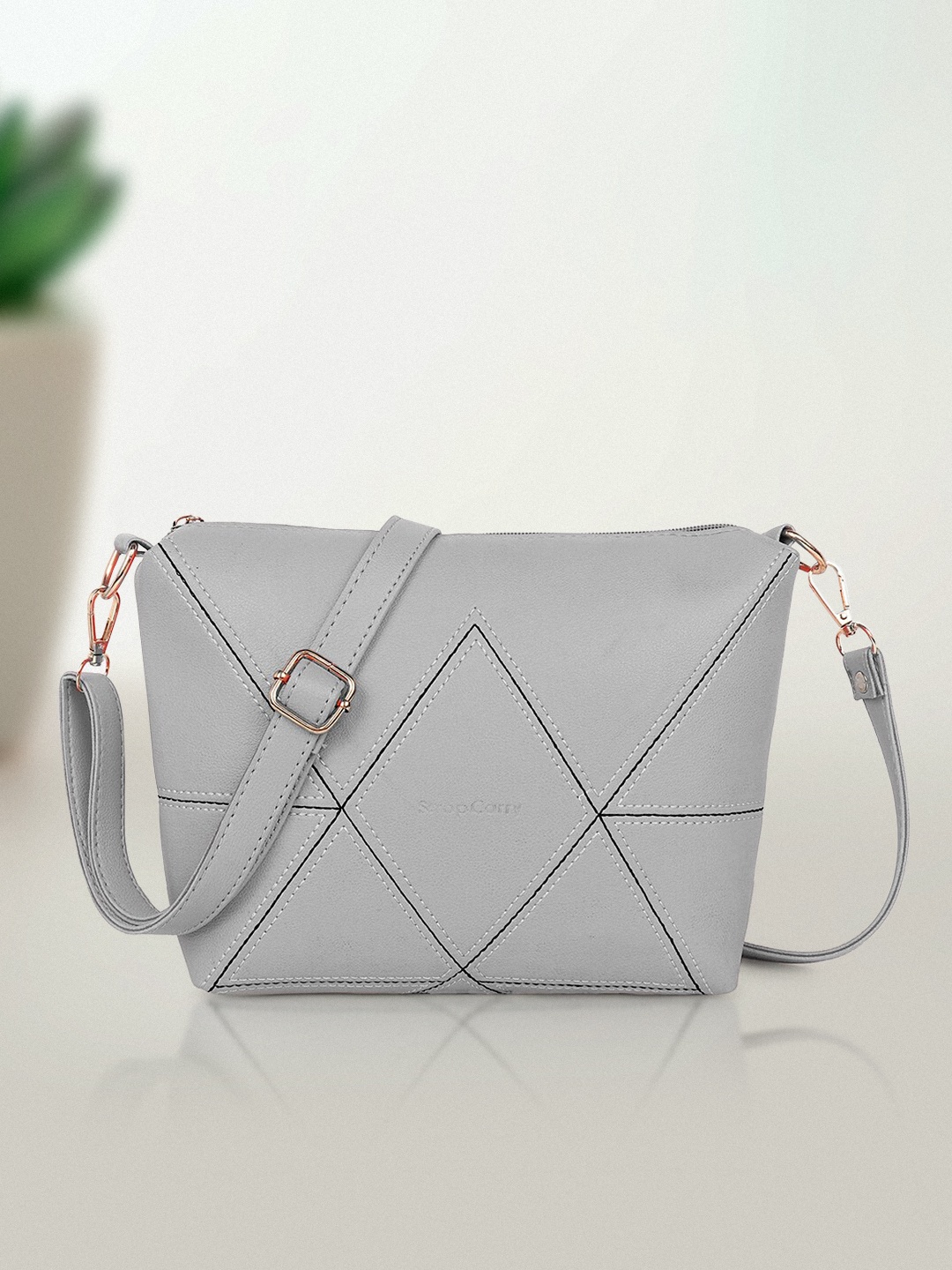 

Stropcarry Women Grey Geometric Structured Sling Bag