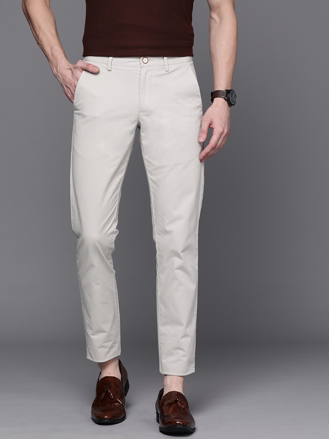 

Allen Solly Men Grey Slim Fit Solid Regular Trousers