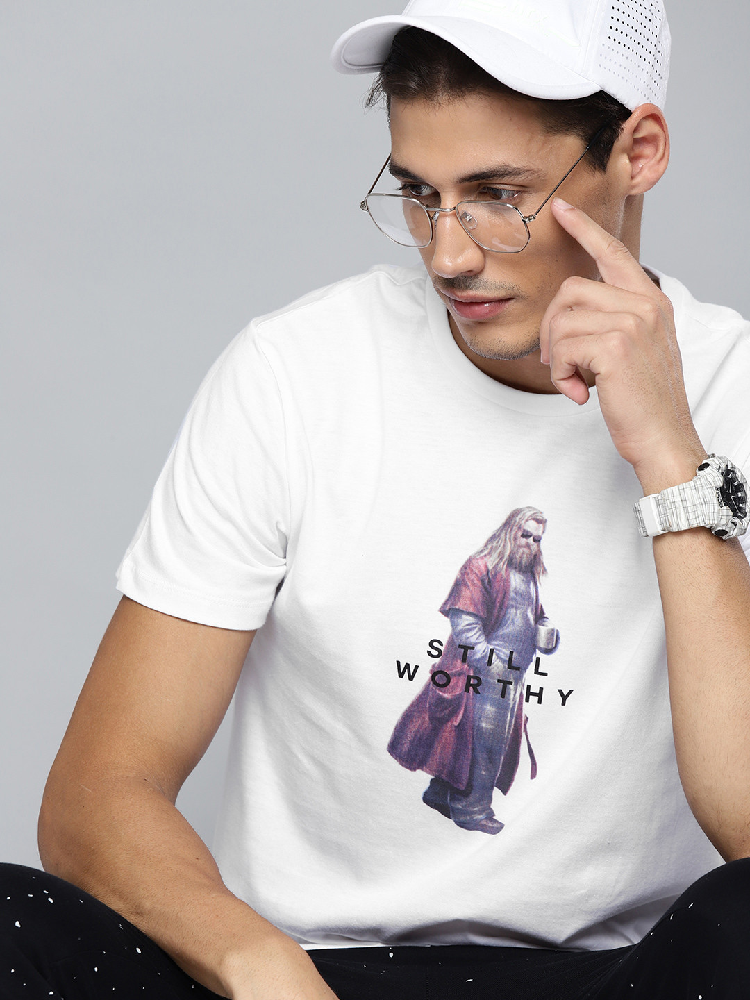 

Kook N Keech Marvel Men White & Black Pure Cotton Thor Printed T-shirt