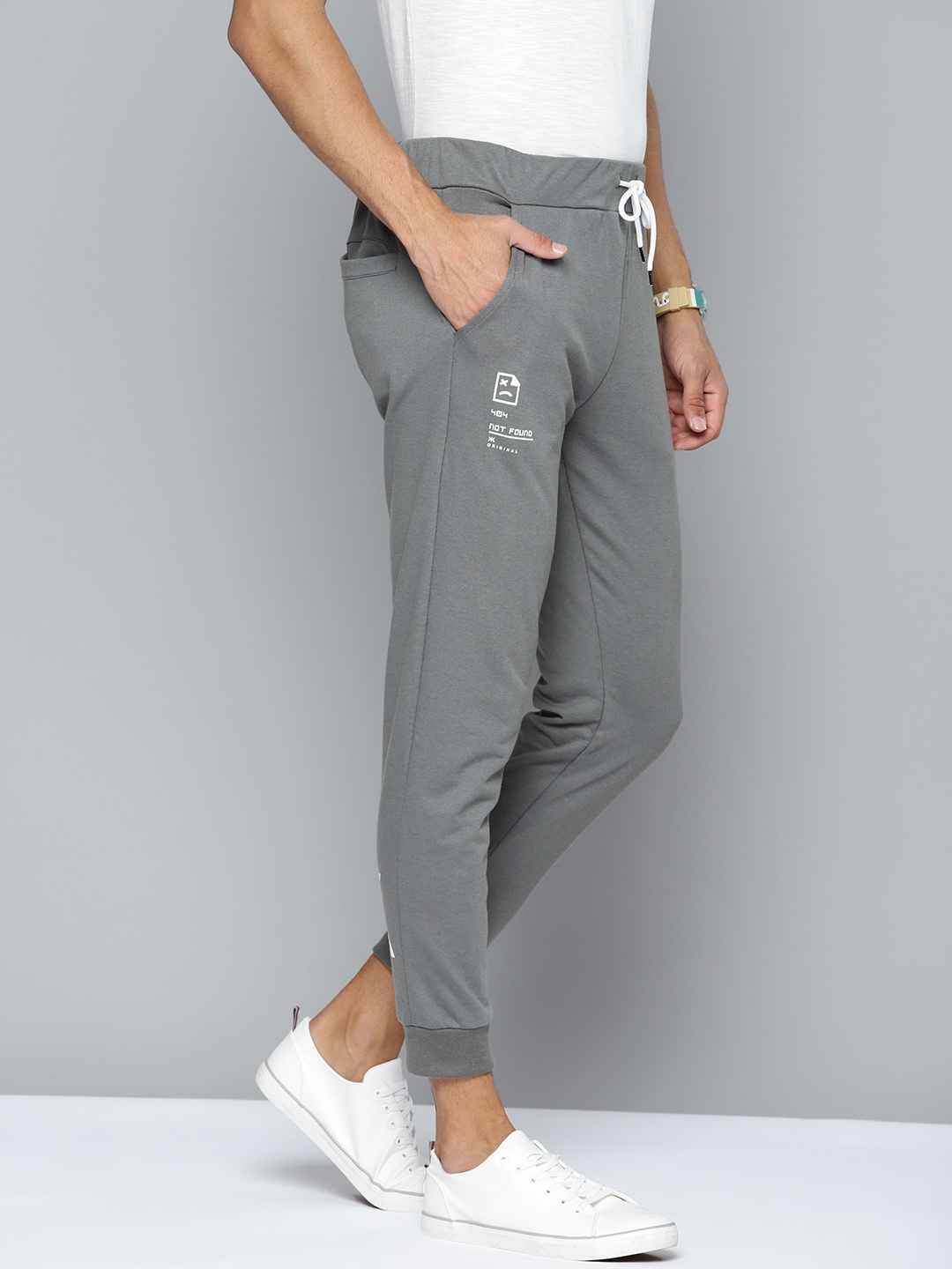 

Kook N Keech Men Grey Solid Joggers
