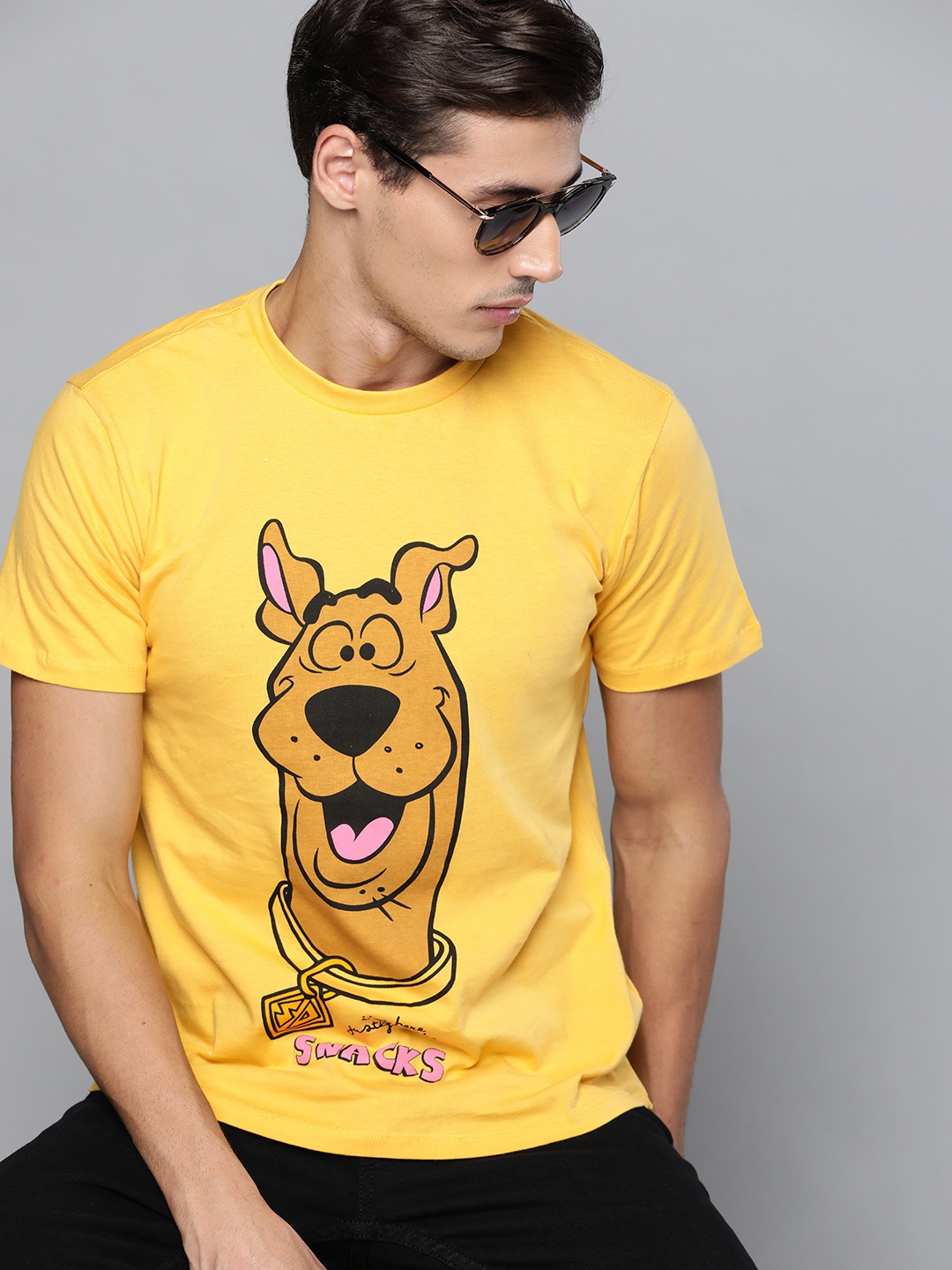 

Kook N Keech Toons Men Yellow & Brown Cotton Scooby-Doo Printed T-shirt