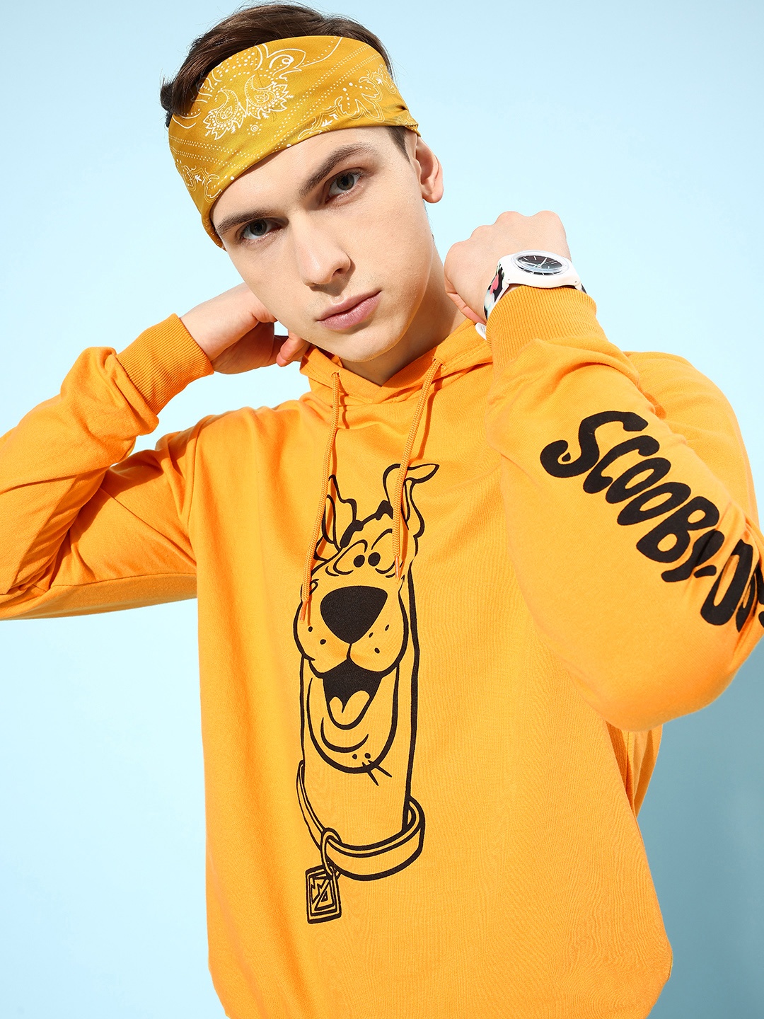 

Kook N Keech Toons Men Mustard Printed Graphic Sweatshirt