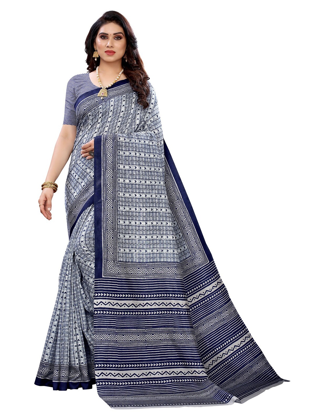 

KALINI Navy Blue & White Geometric Printed Saree