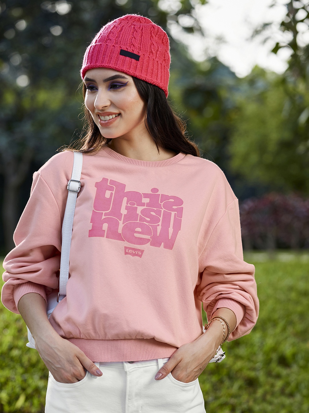 

Levis Women Pink Tyography Printed Sweatshirt
