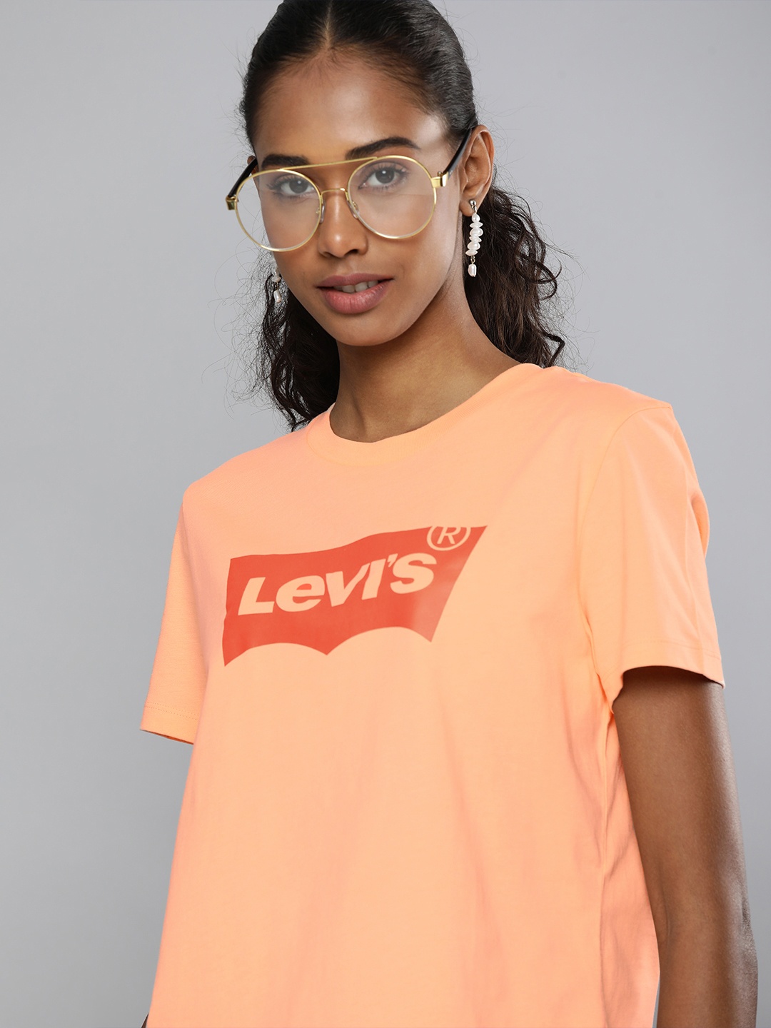 

Levis Women Peach-Coloured Brand Logo Printed Pure Cotton T-shirt