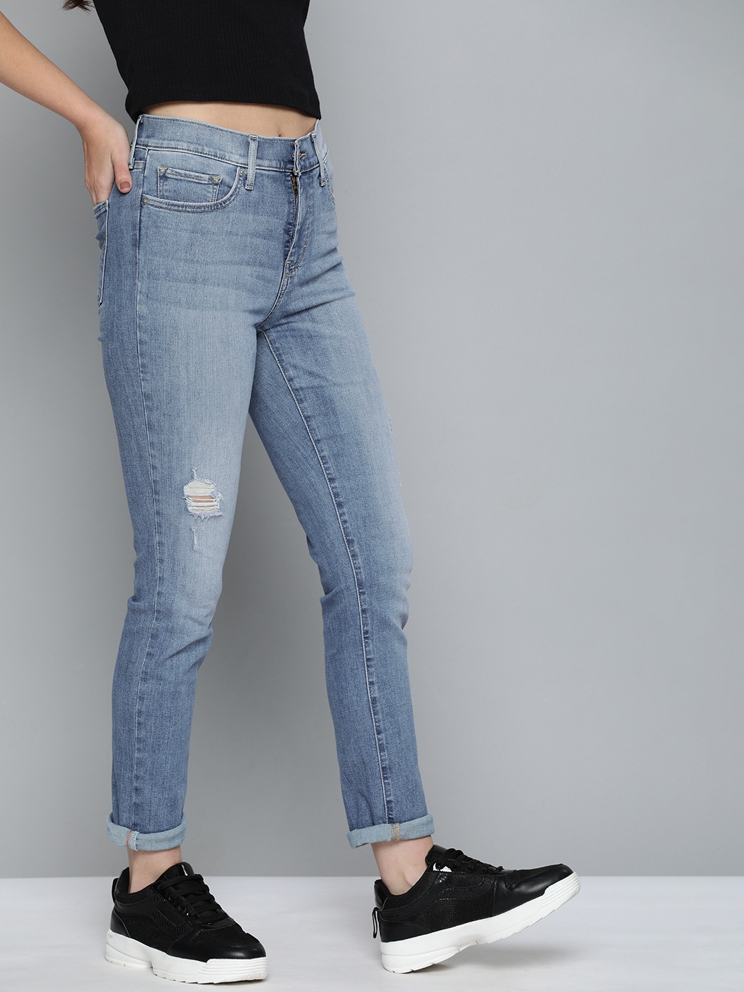 

Levis Women Blue 311 Shaping Skinny Mildly Distressed Heavy Fade Stretchable Jeans