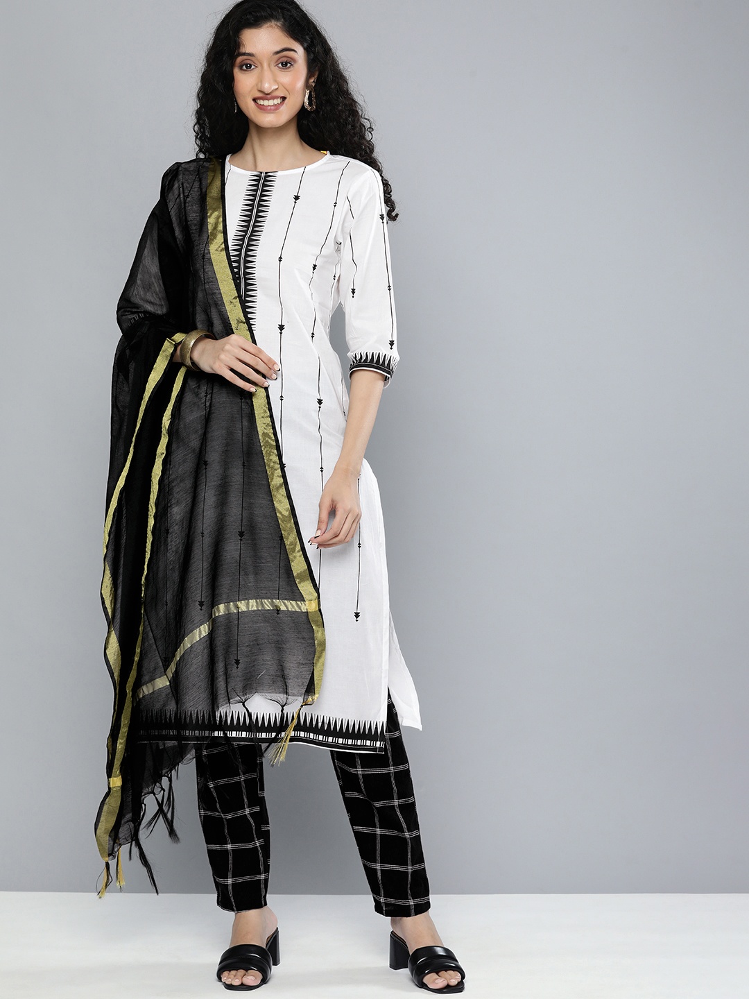 

Vishudh Women Off White And Black Printed Pure Cotton Kurta with Palazzos & Dupatta