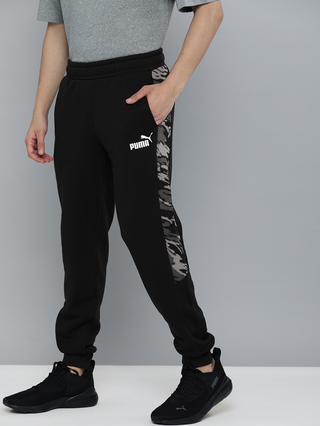 

Puma Men Black Graphic Print Detail Regular Fit Joggers