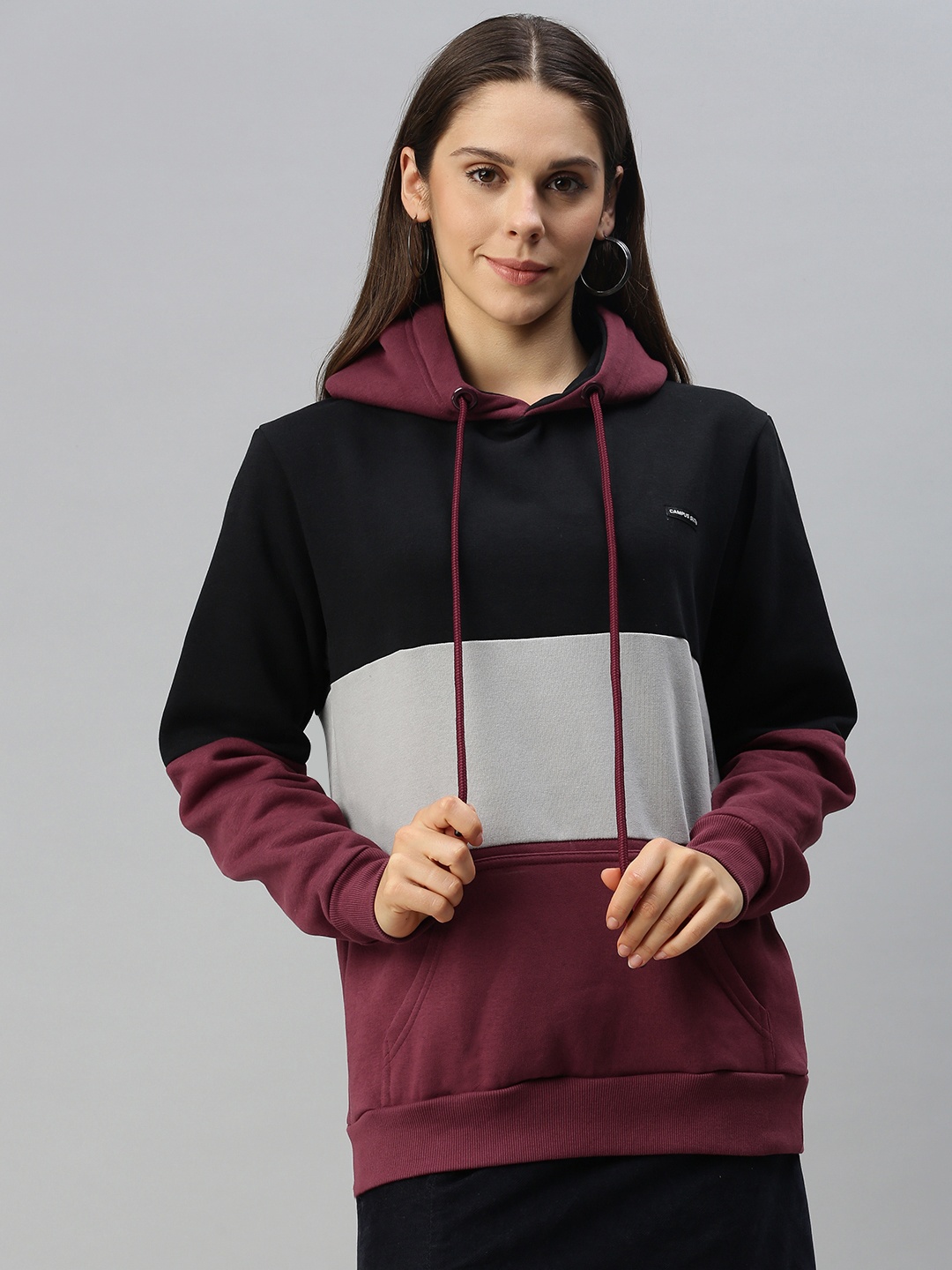 

Campus Sutra Women Grey Melange & Black Colourblocked Hooded Sweatshirt