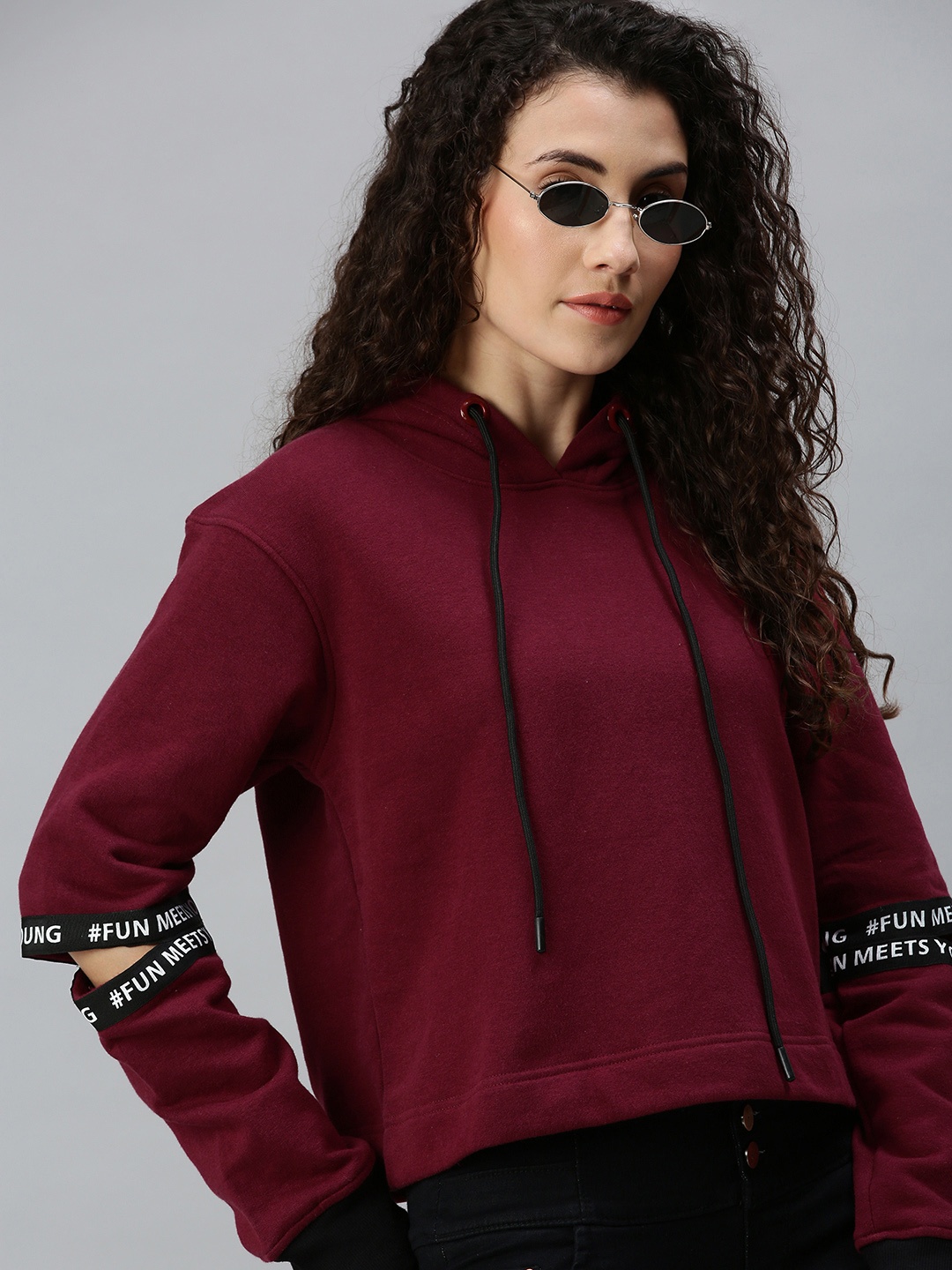 

Campus Sutra Women Maroon Cut Detail Sleeves Hooded Pullover Sweatshirt