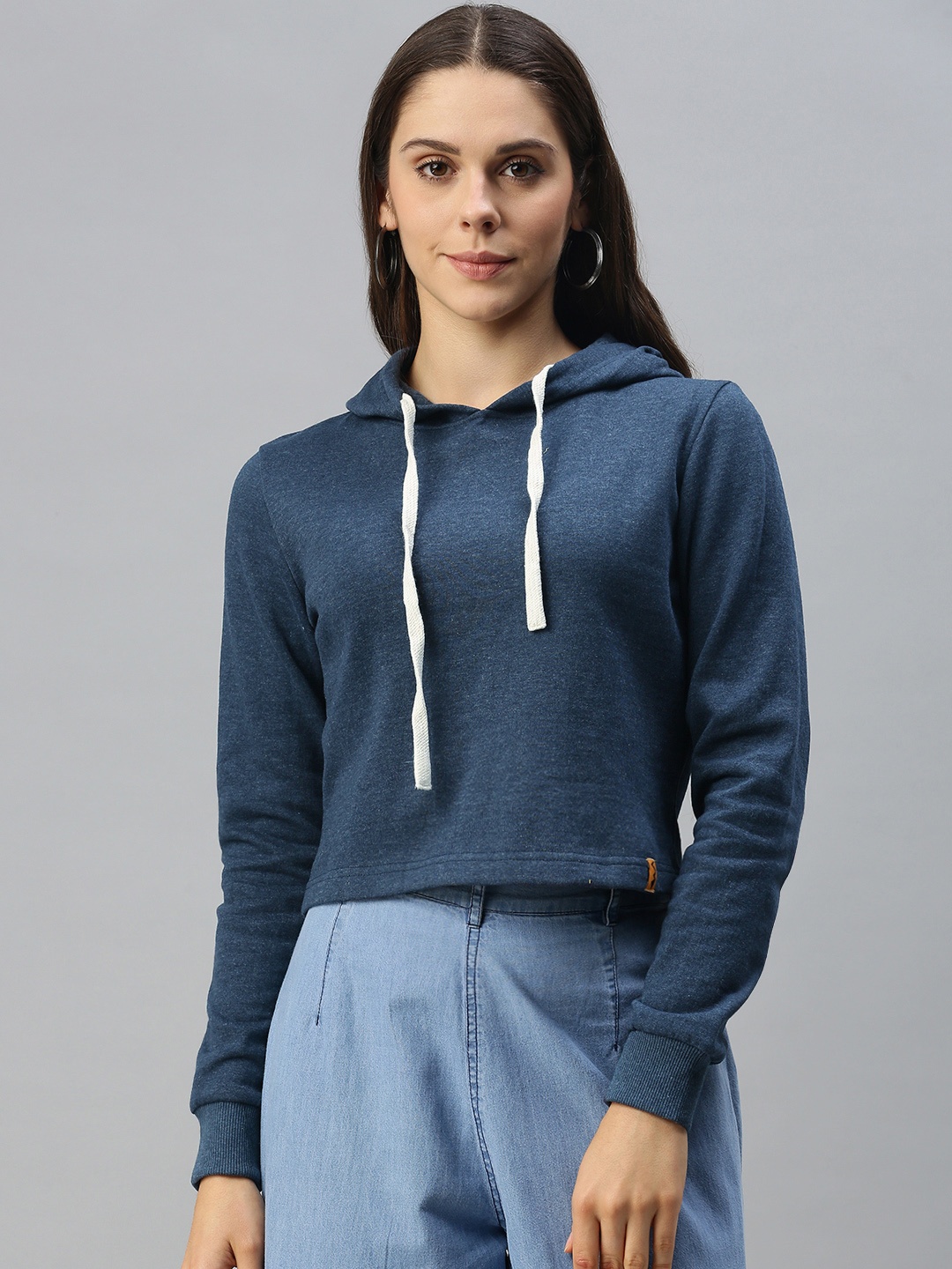 

Campus Sutra Women Blue Solid Hooded Cropped Sweatshirt