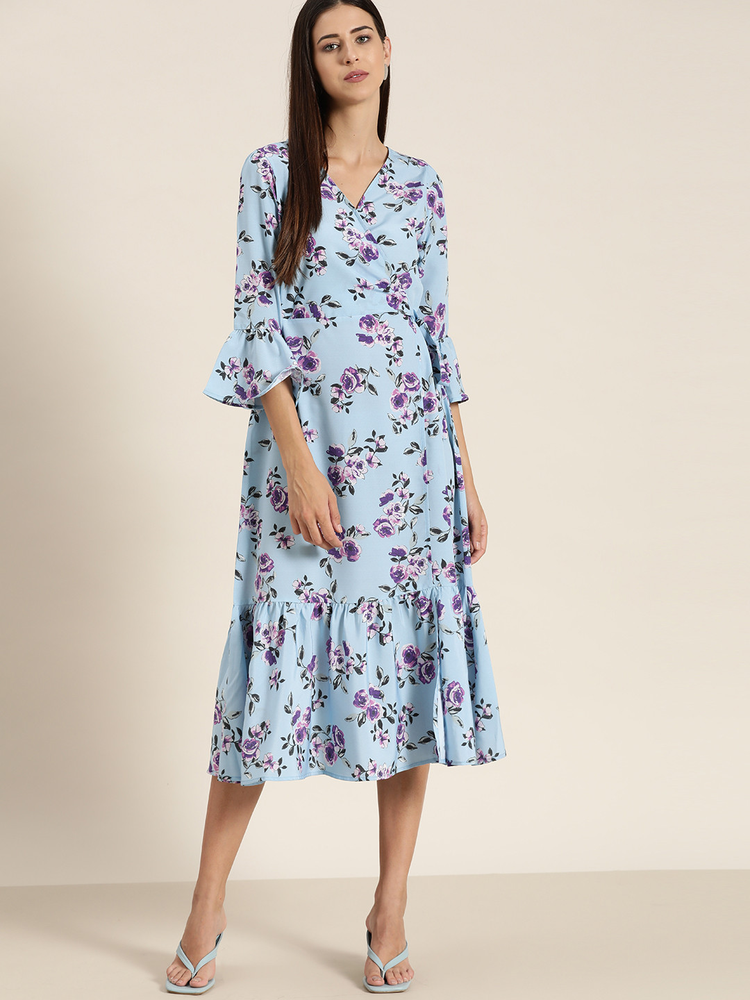 

her by invictus Blue & White Floral Midi Dress