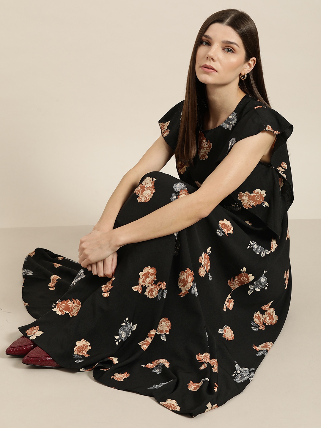 

her by invictus Black & Beige Floral Print Maxi Dress