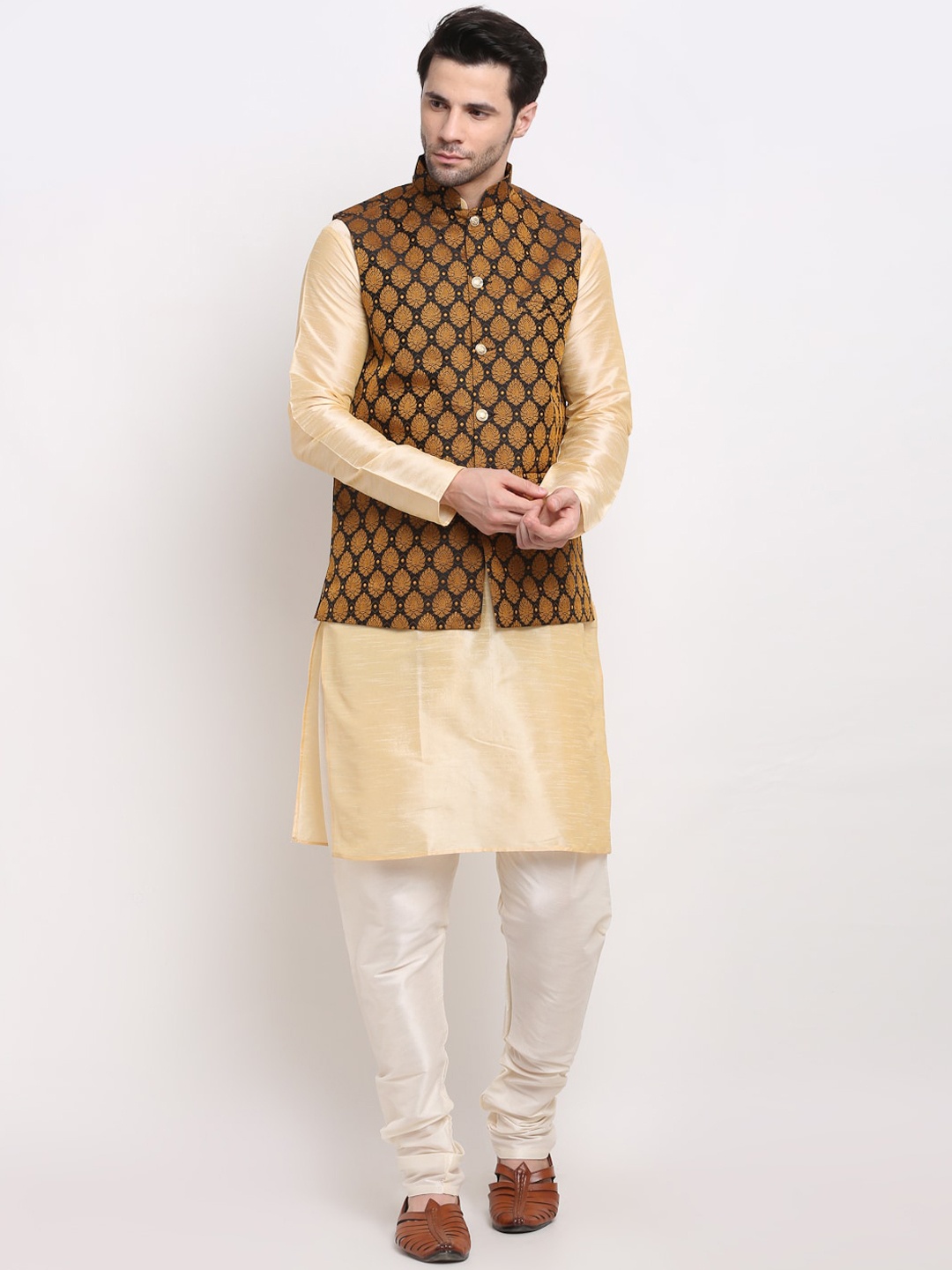 

Jompers Men Cream-Coloured & Off-White Solid Kurta with Churidar & Printed Nehru Jacket