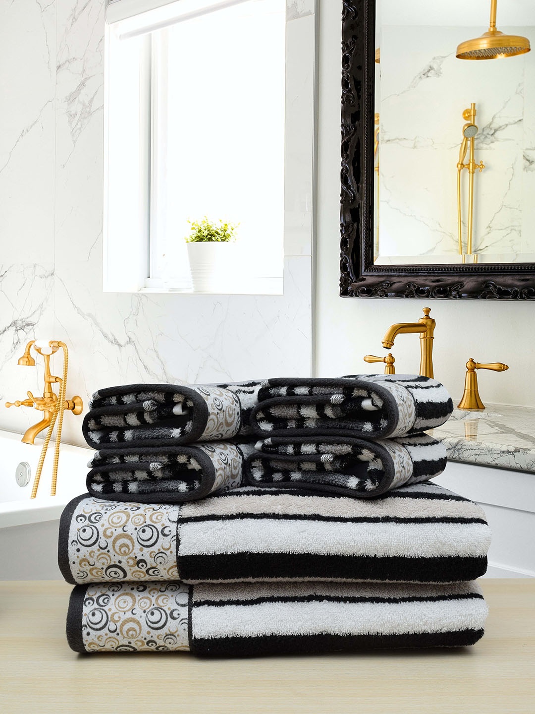 

RANGOLI Set Of 6 Black & White Striped 480 GSM Pure Cotton Towels