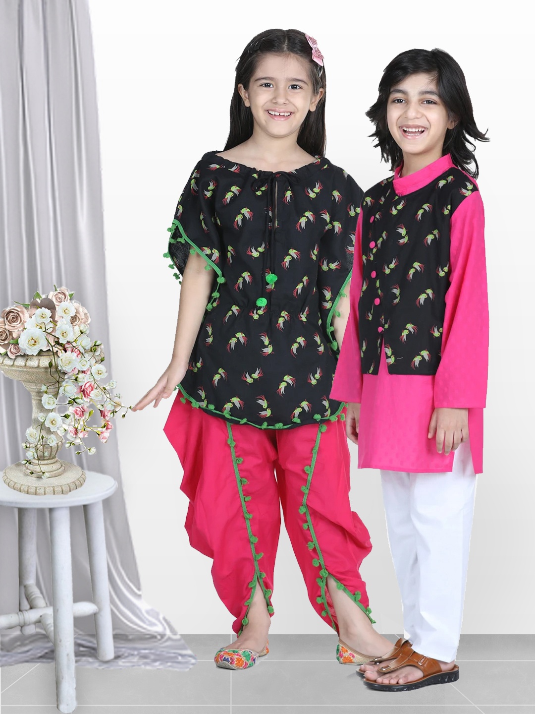 

BownBee Girls Black & Pink Printed Pure Cotton Kaftan Kurta with Dhoti Pants