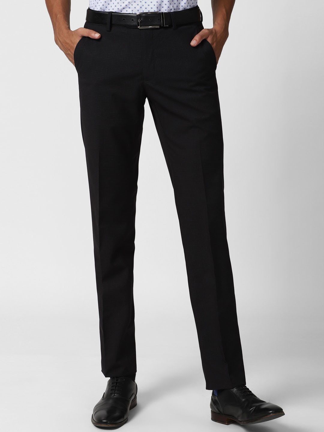 

Peter England Elite Men Solid Black Slim Fit Formal Trousers