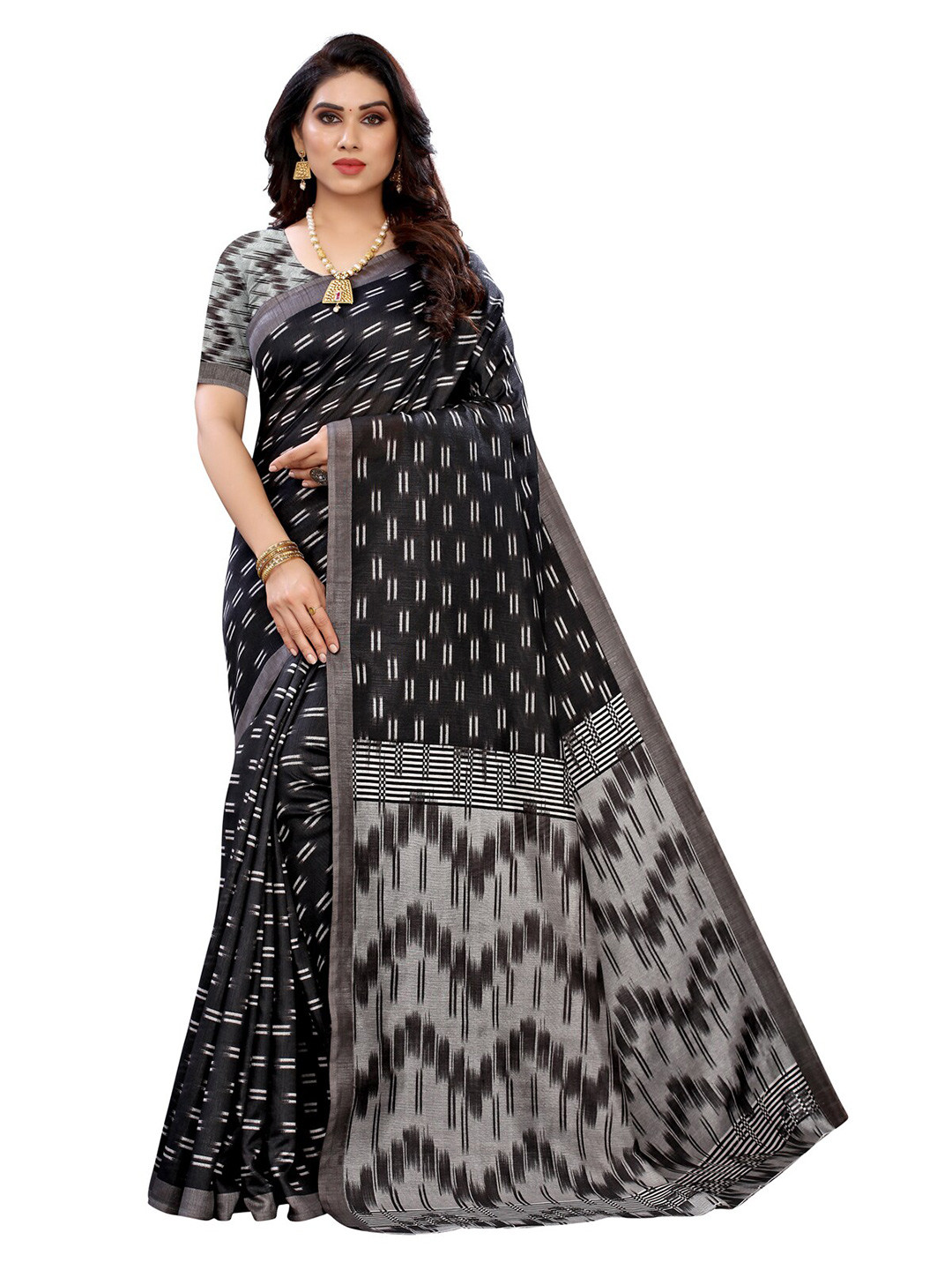 

KALINI Black & Grey Monochrome Geometric Print Saree