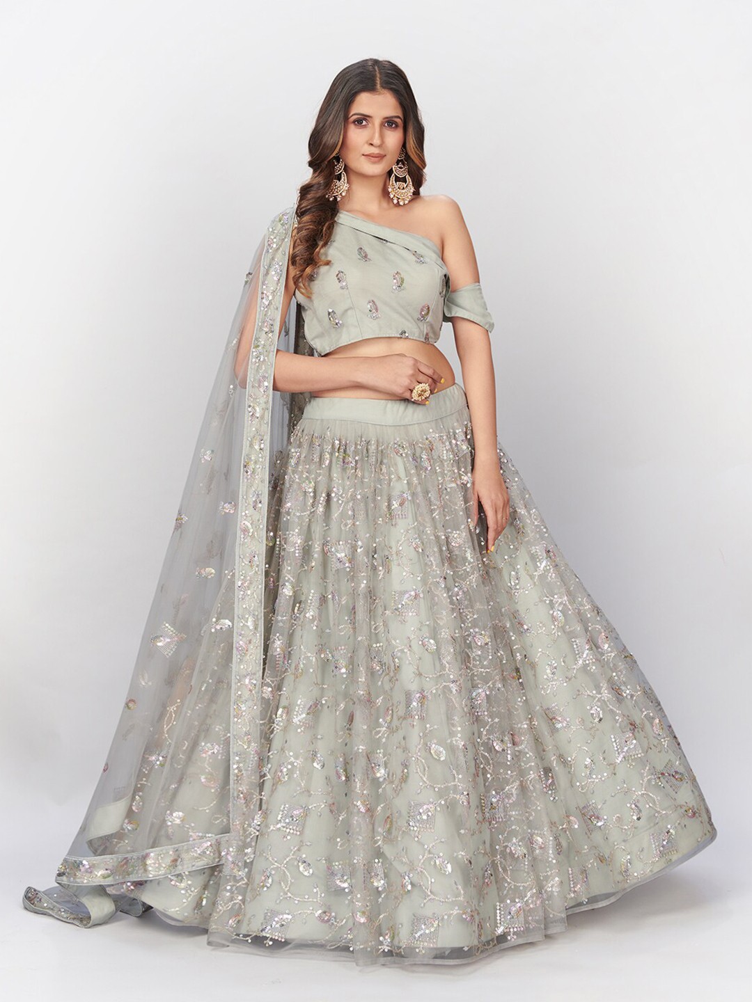 

SHOPGARB Grey & Silver-Toned Semi-Stitched Lehenga & Unstitched Blouse with Dupatta