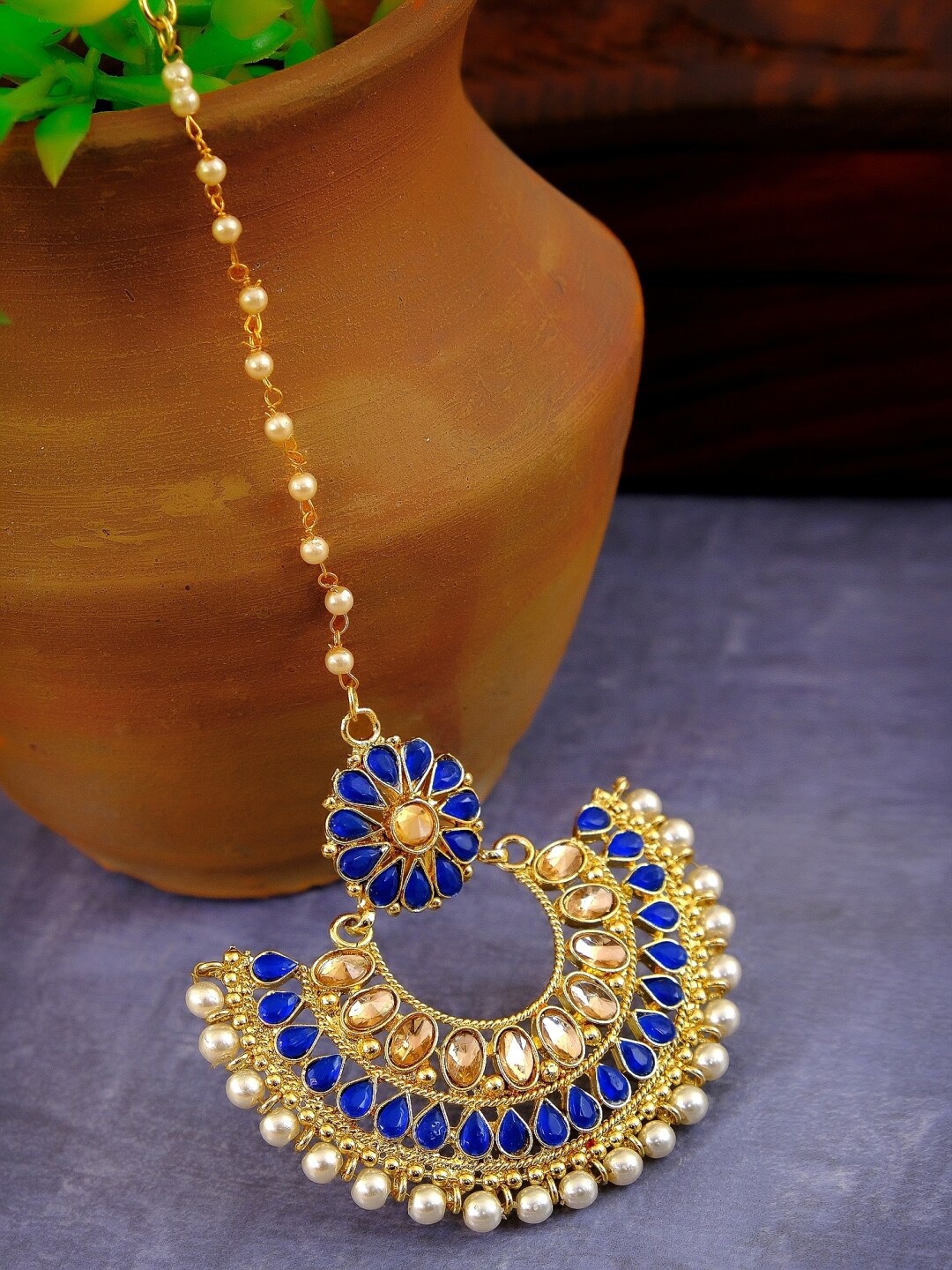 

Crunchy Fashion Gold-Plated Blue & White Kundan-Studded & Beaded Maang Tika