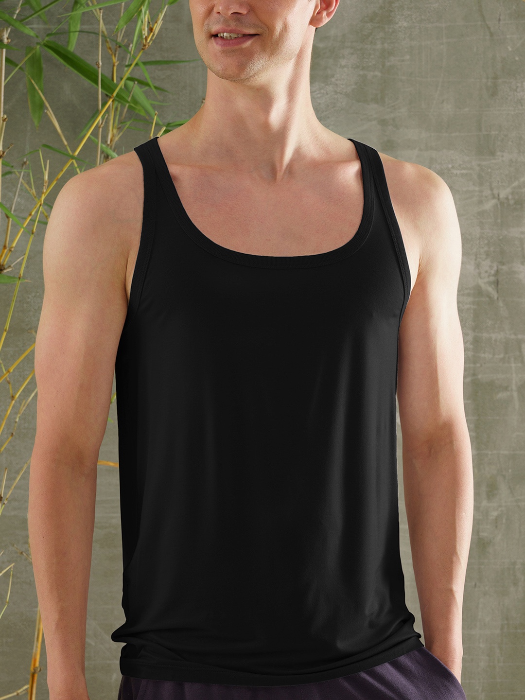 

DAMENSCH Neo-Skin Anti-Microbial Bamboo Square Neck Innerwear Vest, Black