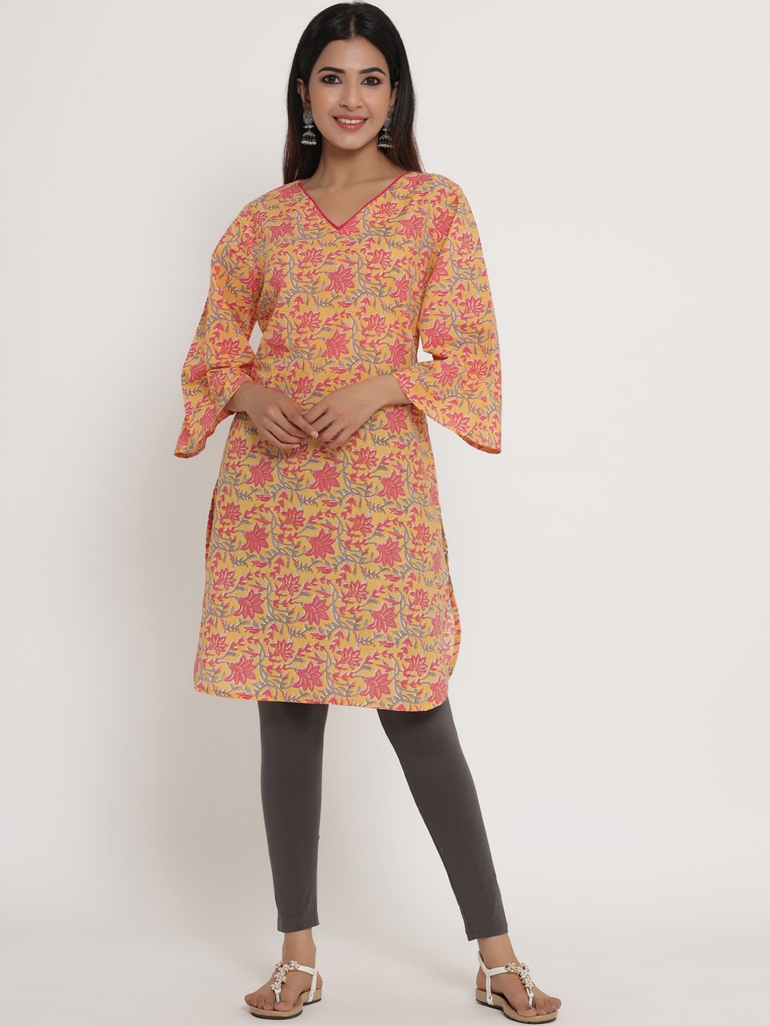 

Sangria Women Yellow Floral Printed Flared Sleeves Kurta