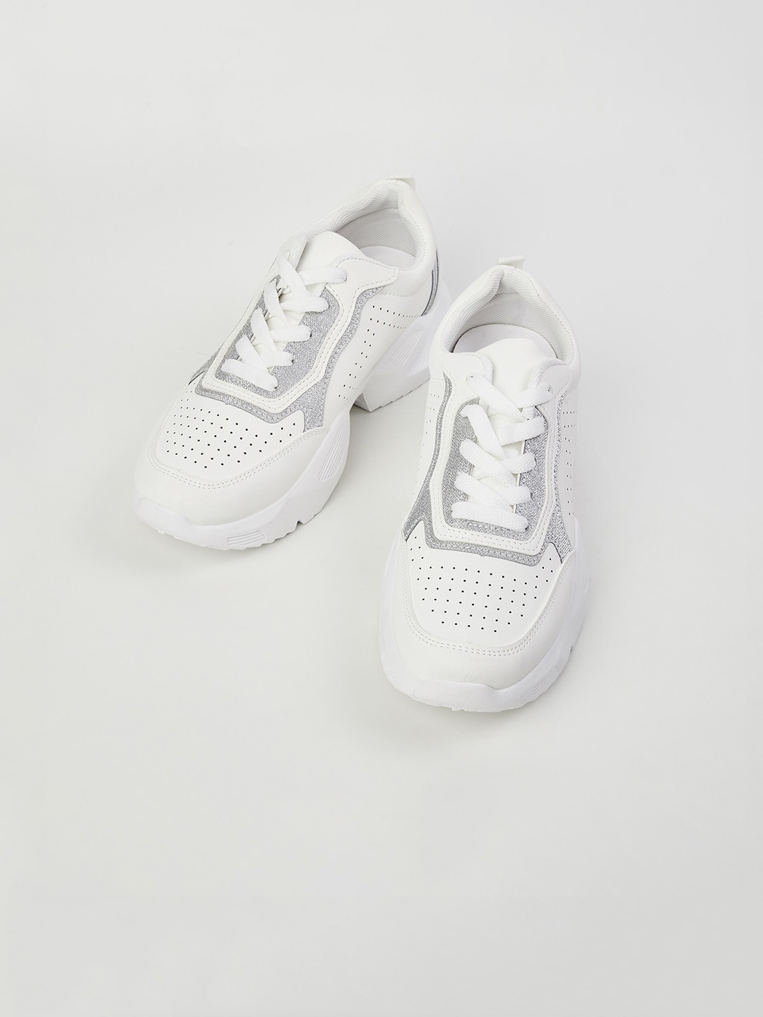 

Ginger by Lifestyle Women White & Silver-Toned Glitter Perforated Sneakers