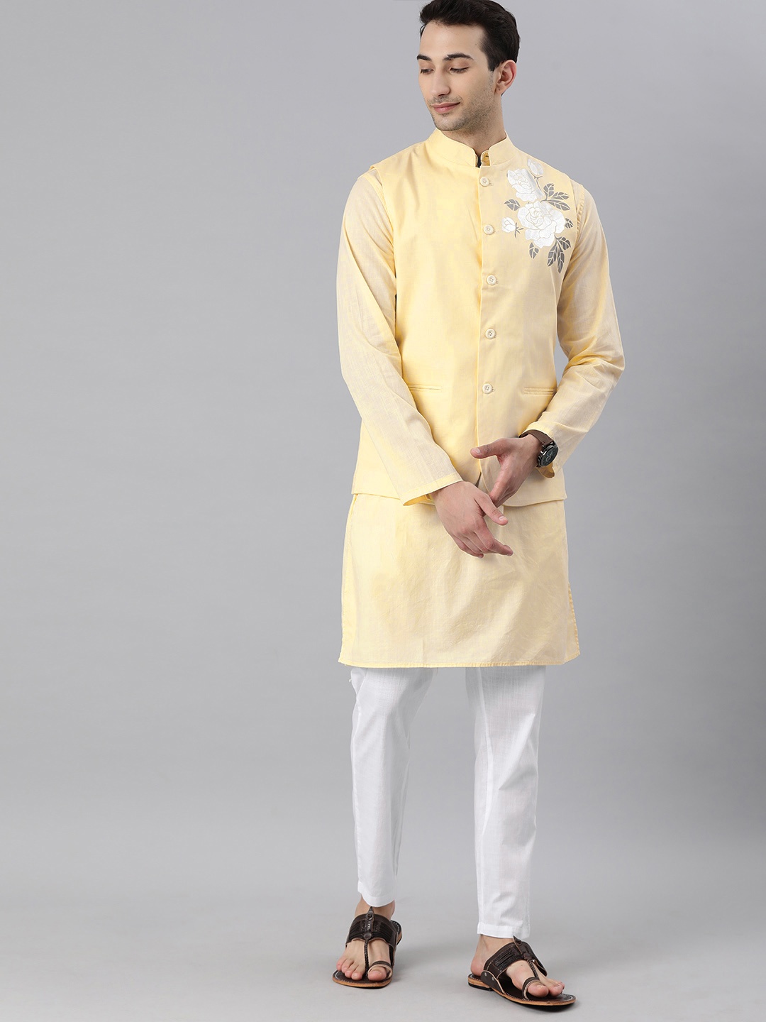 

Freehand by The Indian Garage Co Men Yellow White Pure Cotton Kurta Set With Nehru Jacket