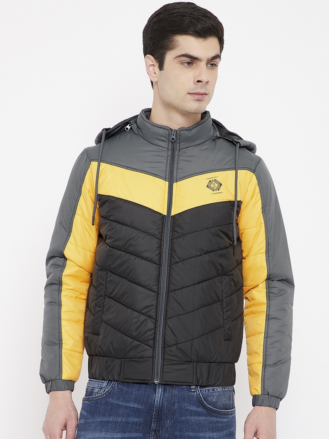 

Duke Men Grey &Black Colourblocked Puffer Jacket