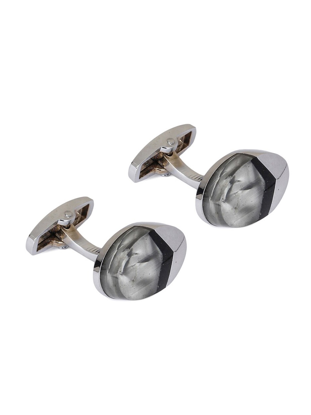 

Alvaro Castagnino Grey & Silver-Toned Geometric Cufflink