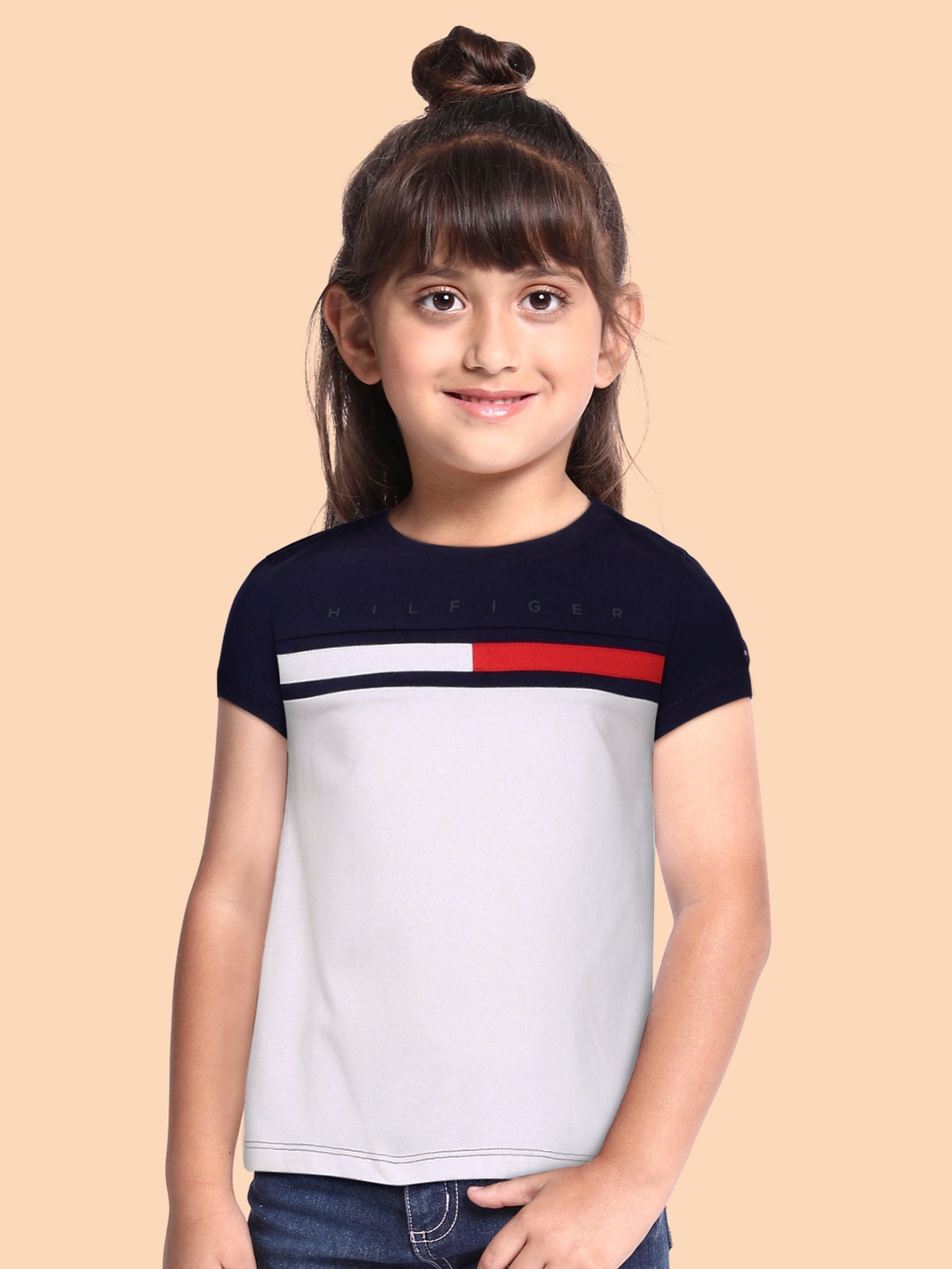 

Tommy Hilfiger Girls White & Navy Blue Colourblocked Pure Cotton T-shirt