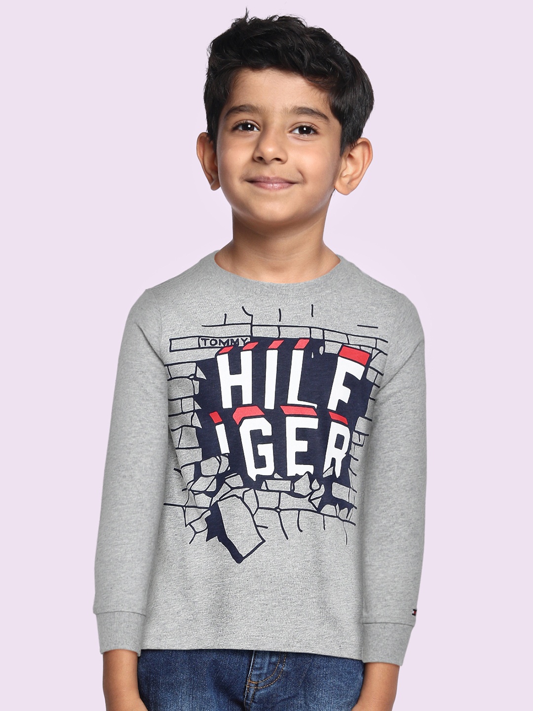 

Tommy Hilfiger Boys Grey & Navy Blue Printed Pure Cotton T-shirt