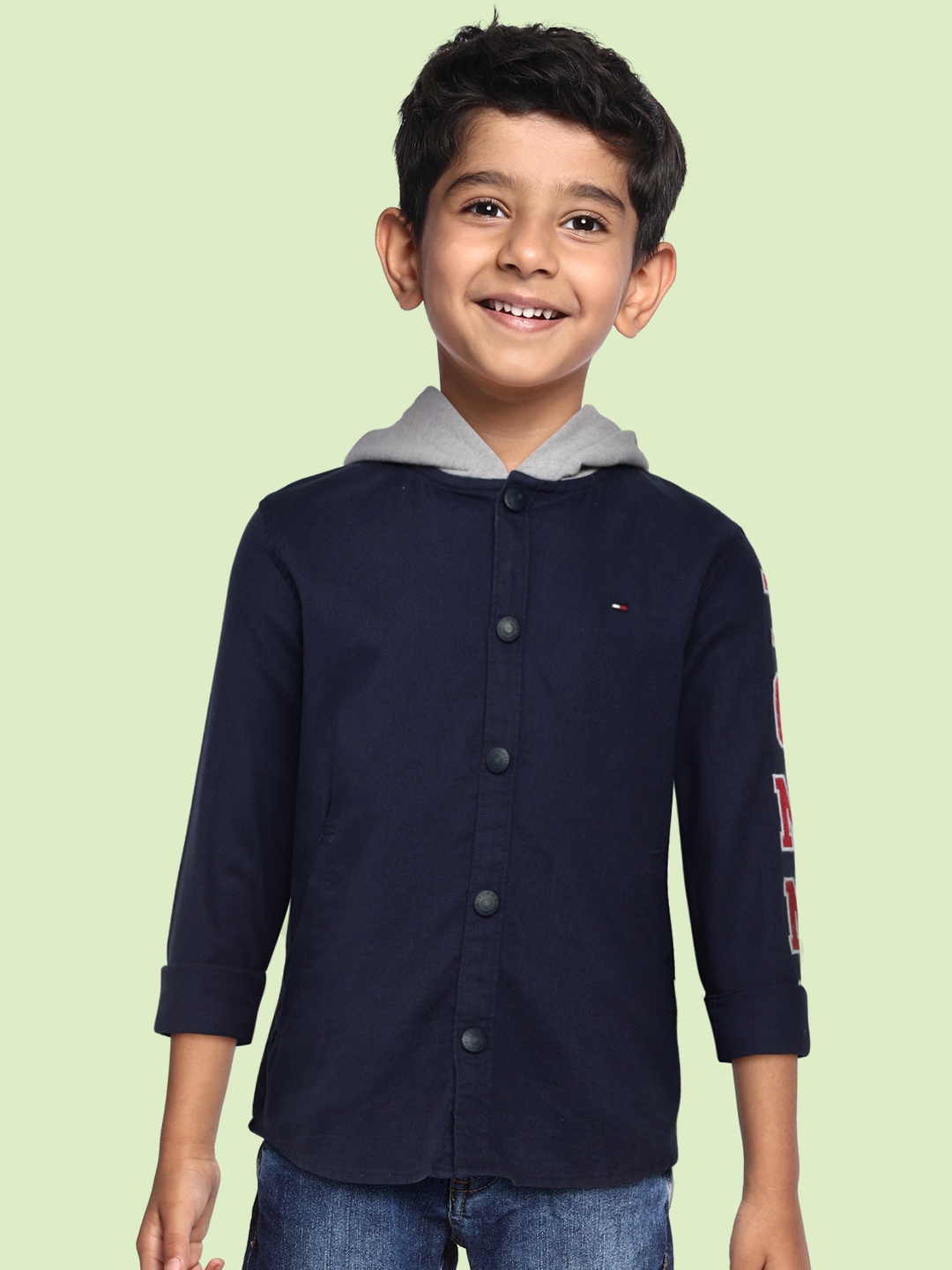 

Tommy Hilfiger Boys Navy Blue Solid Twill Hooded Casual Shirt