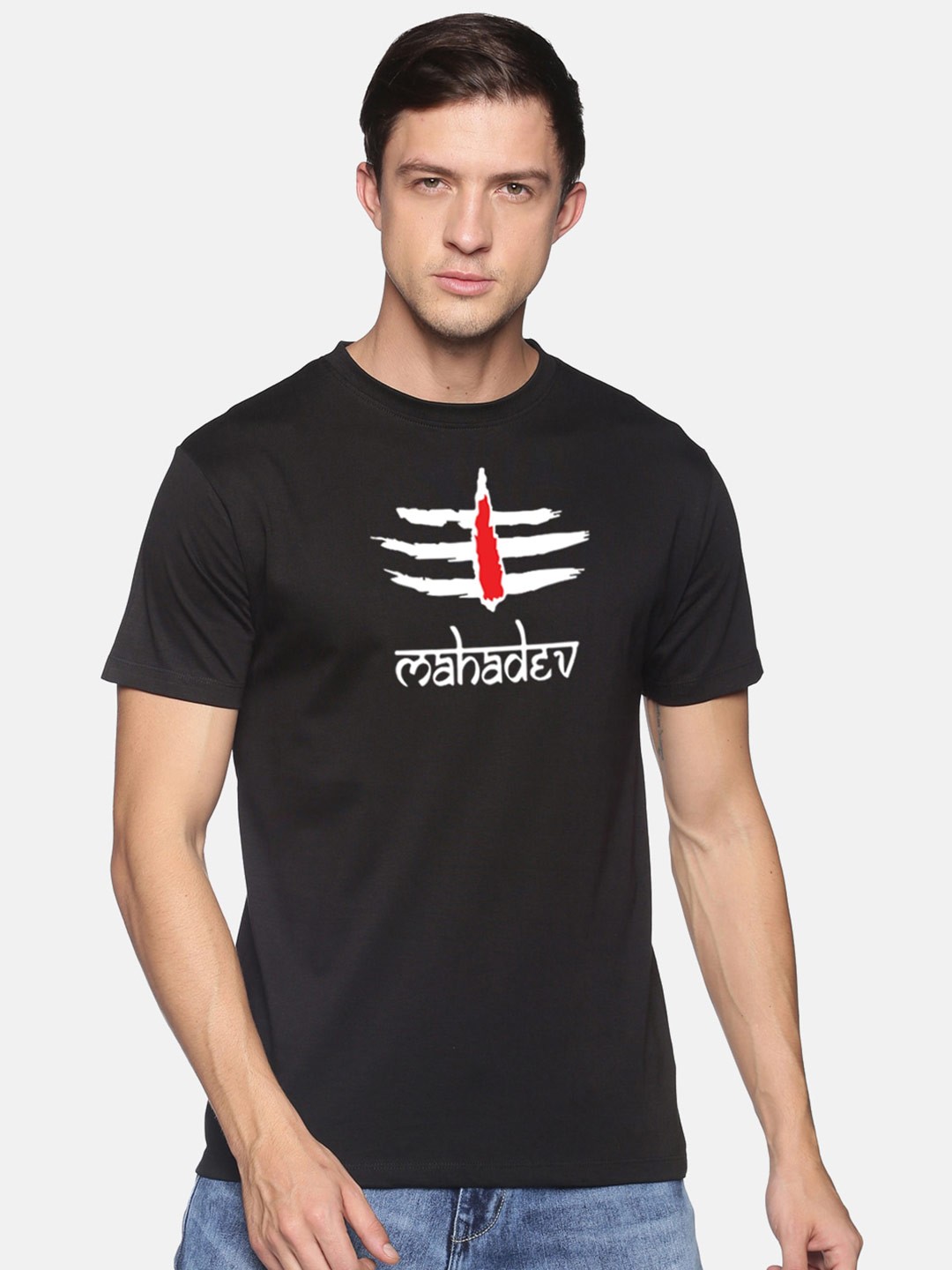 

MASH UNLIMITED Men Black Typography Printed Slim Fit T-shirt