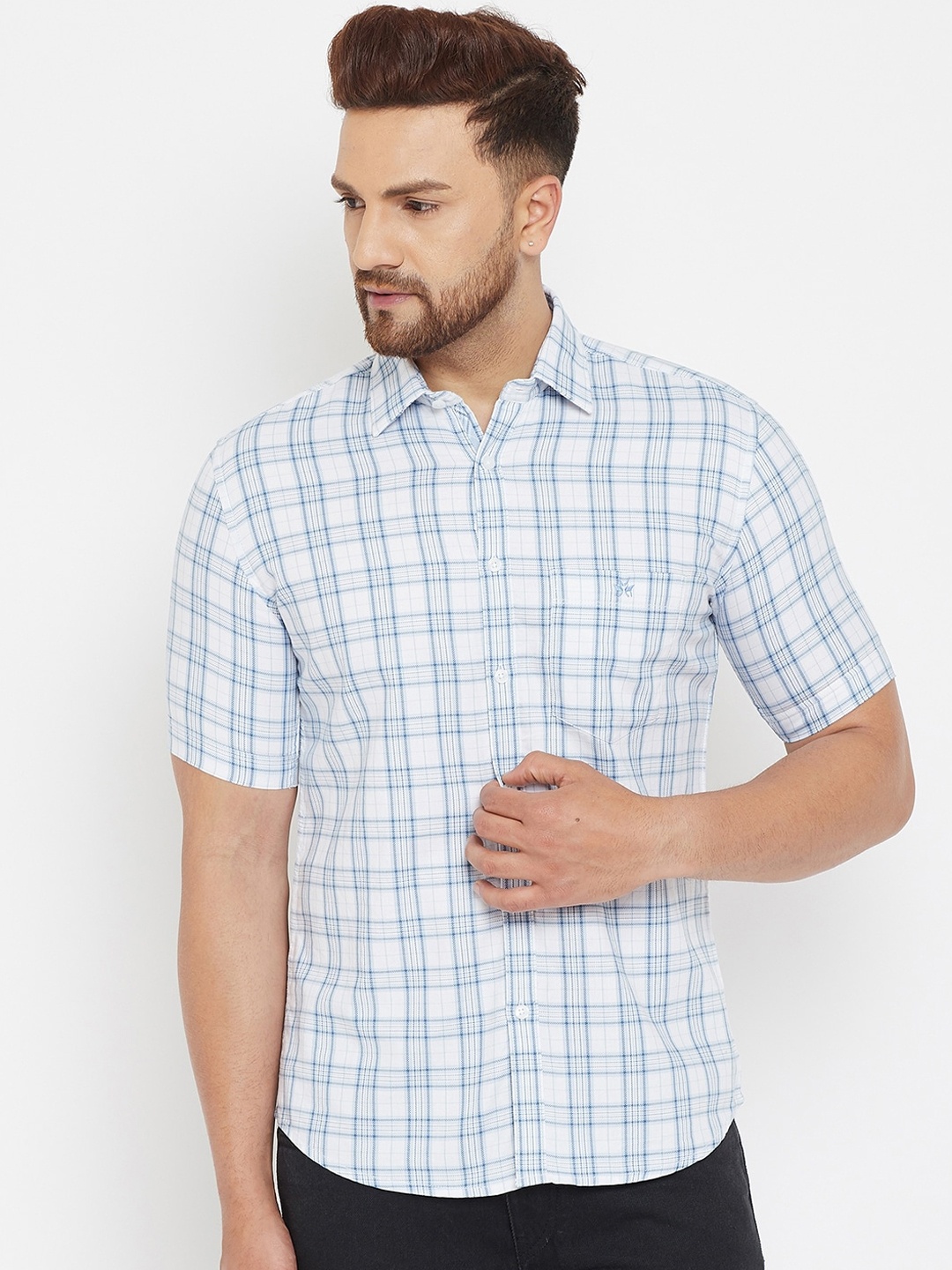 

Crimsoune Club Men White Slim Fit Checked Casual Shirt
