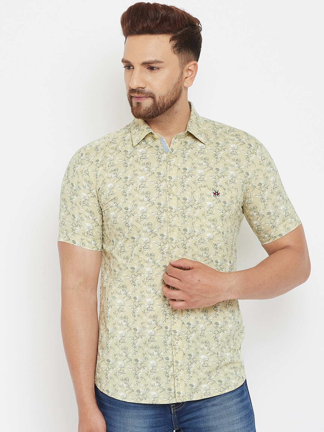 

Crimsoune Club Men Beige Slim Fit Floral Printed Casual Shirt