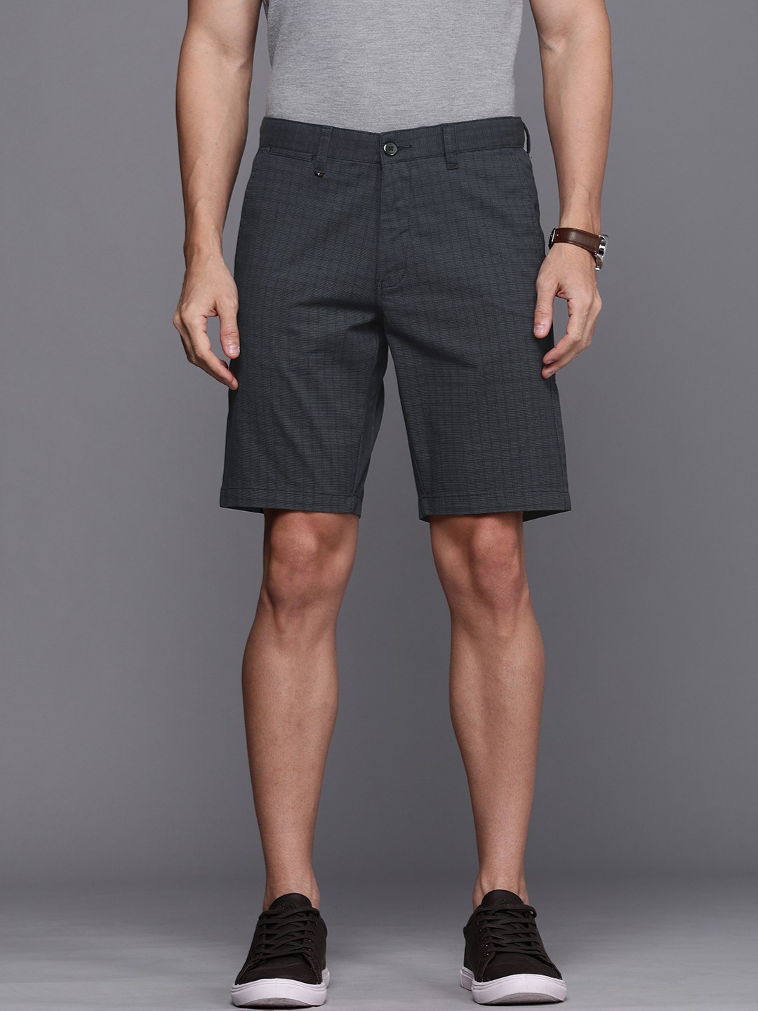 

Louis Philippe Sport Men Black Checked Slim Fit Regular Shorts