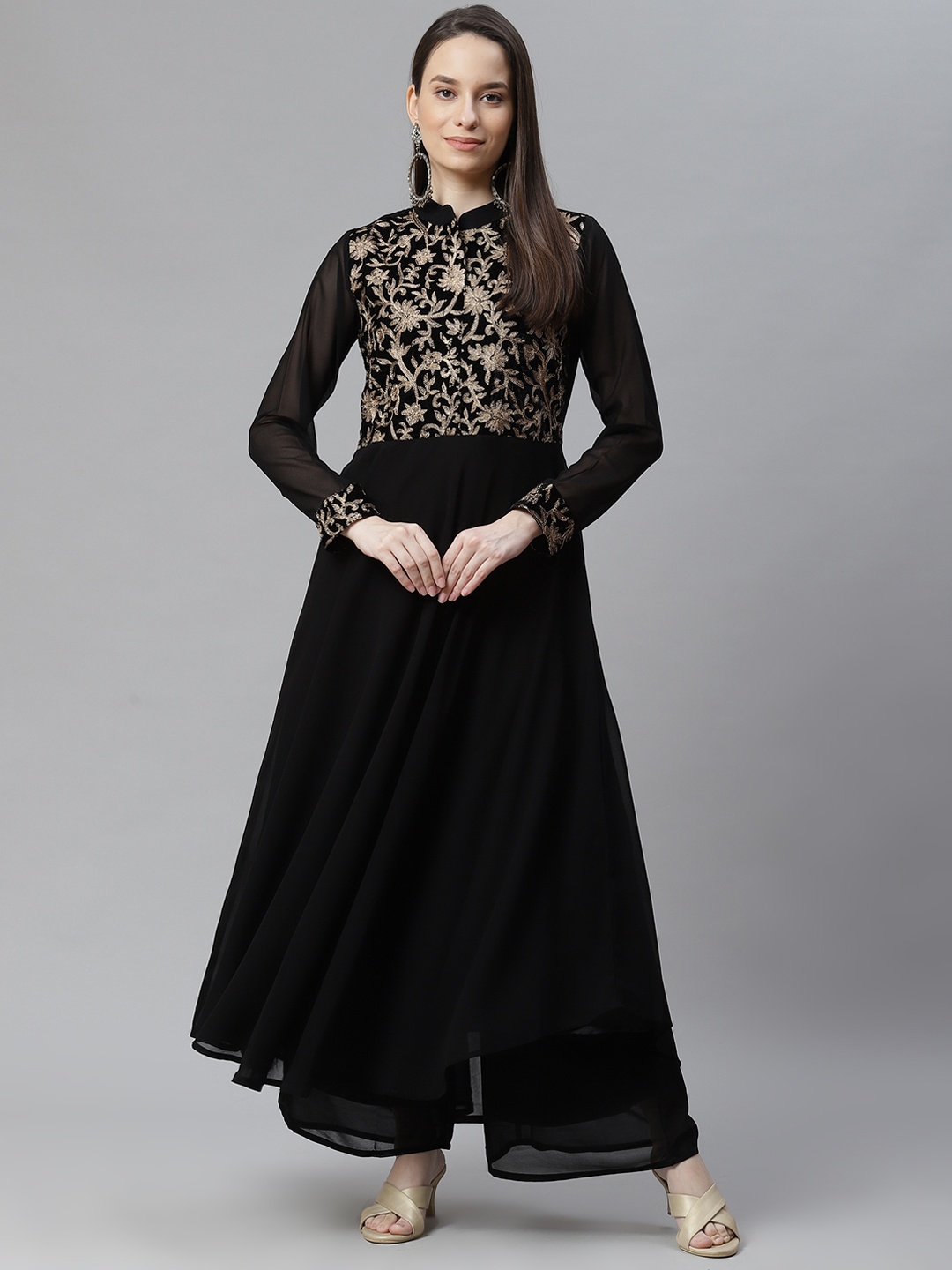 

Cottinfab Women Black Yoke Design Regular Sequinned Anarkali Kurta with Palazzos
