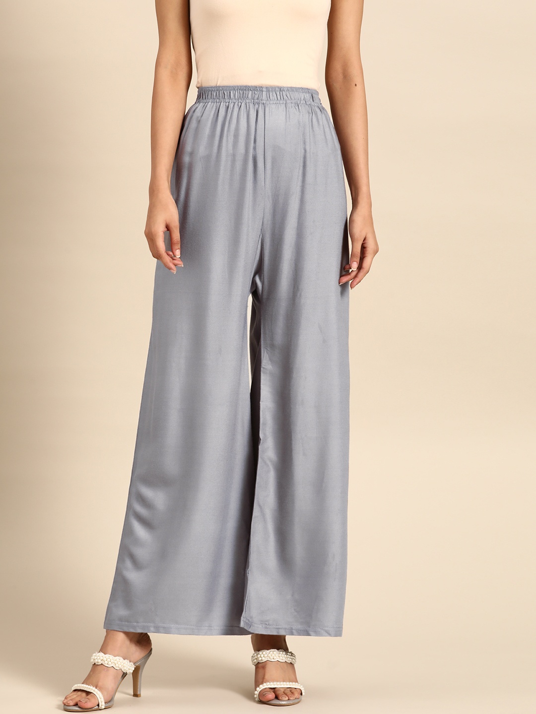 

Saadgi Women Grey Solid Ethnic Palazzos