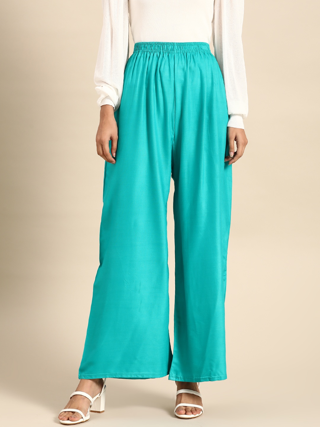

Saadgi Women Blue Solid Palazzos