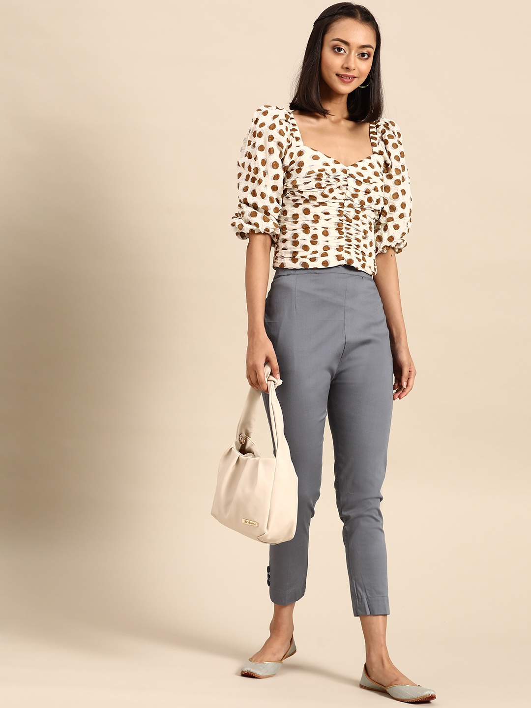 

Saadgi Women Grey Comfort High-Rise Easy Wash Cropped Cotton Cigerette Trousers
