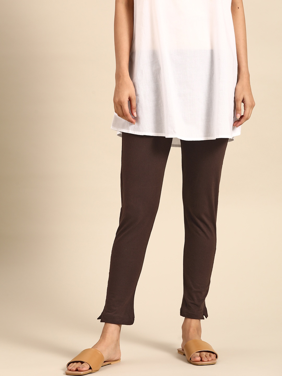 

Saadgi Women Brown Comfort Fit Easy Wash Cropped Cigerette Trousers