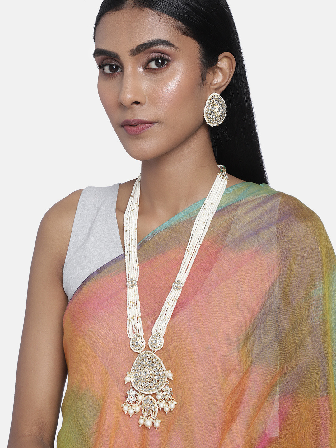 

LAIDA White Gold-Plated Kundan Studded Handcrafted Embellished Jewellery Set
