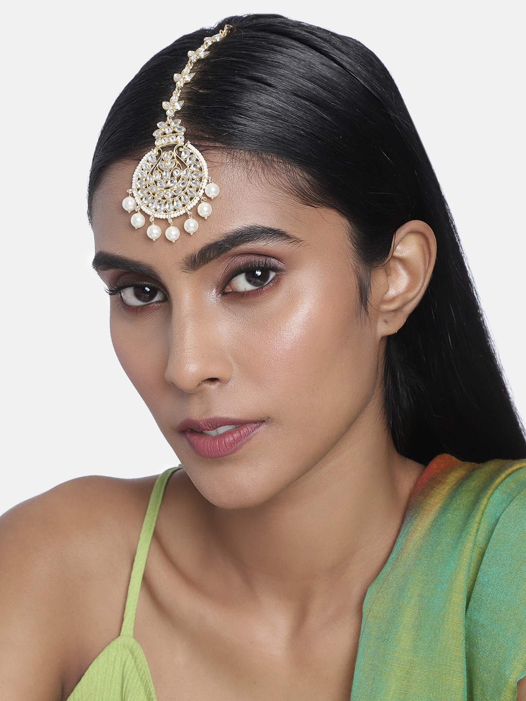 

Laida Gold-Plated Handcrafted Pearl Embellished Maang Tikka