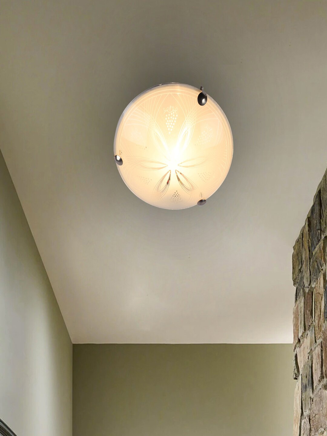 

MFD HOME FURNISHING White Glass Quirky Flush Mount