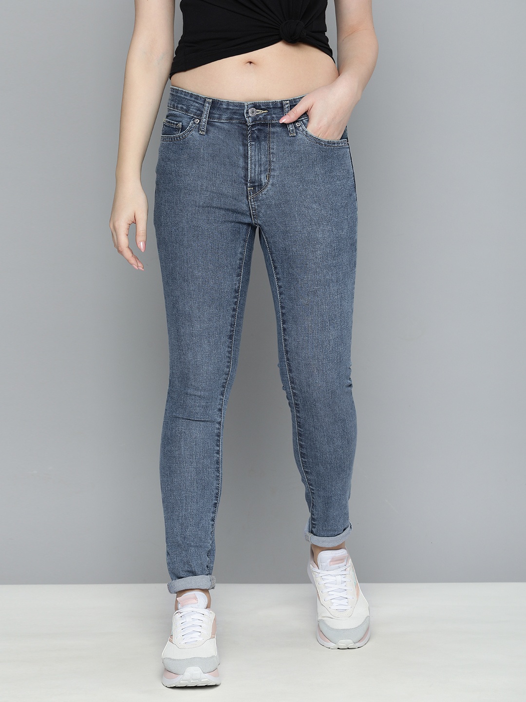 

Levis Women Blue 711 Skinny Fit Light Fade Stretchable Jeans