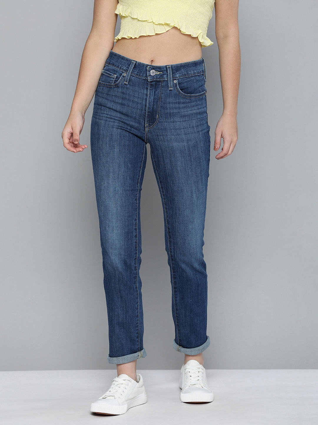 

Levis Women Blue 712 Slim Fit Light Fade Stretchable Jeans