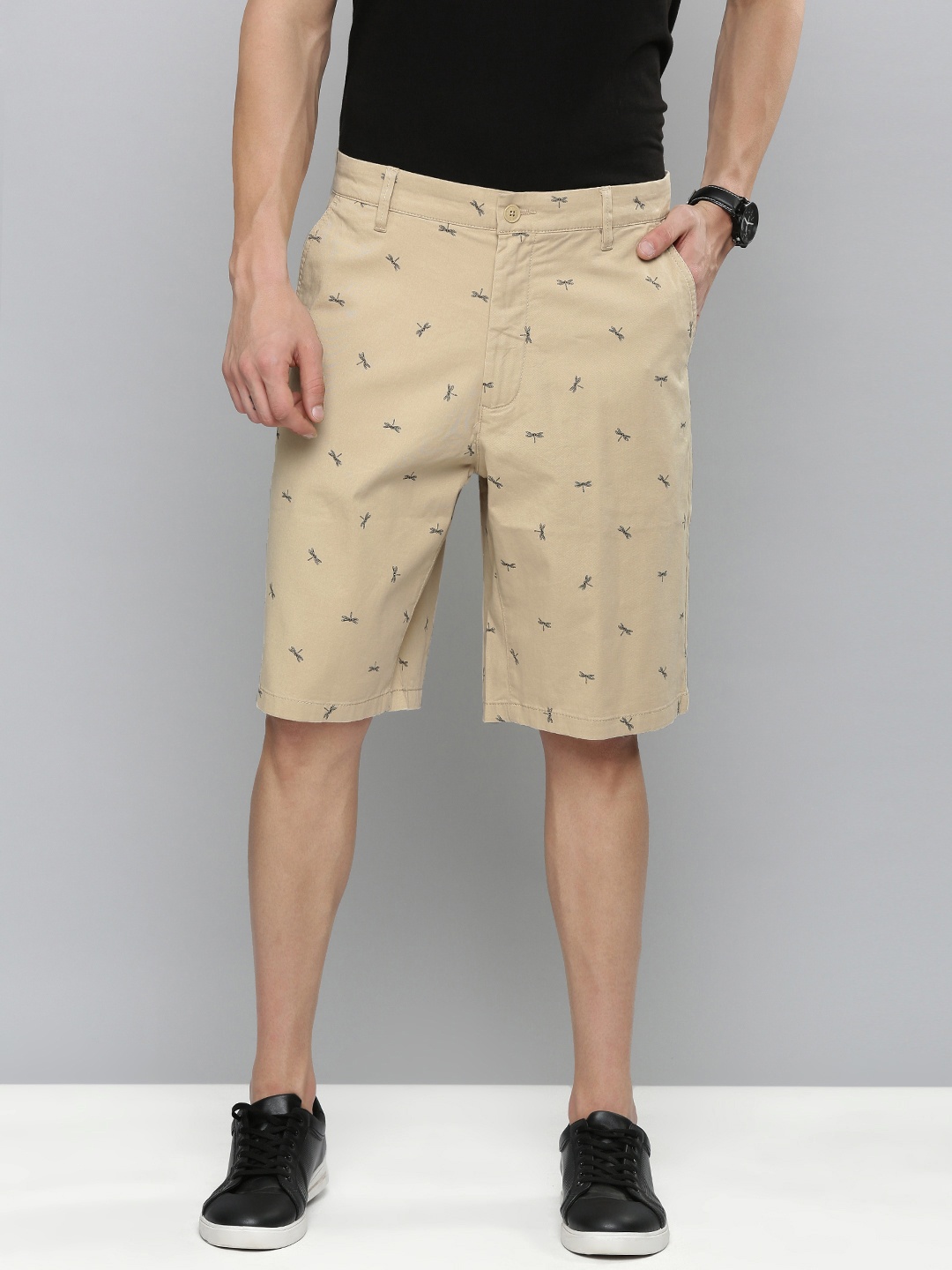 

Levis Men Beige Printed Regular Shorts